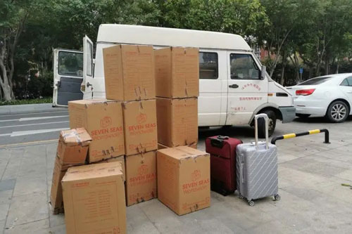 阿荣行李托运公司